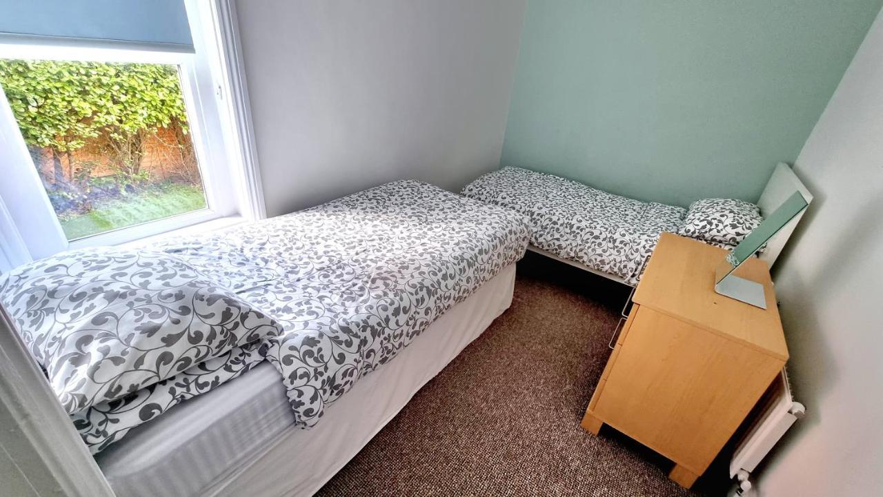 Beachcomber Holiday Apartments スワネージ エクステリア 写真