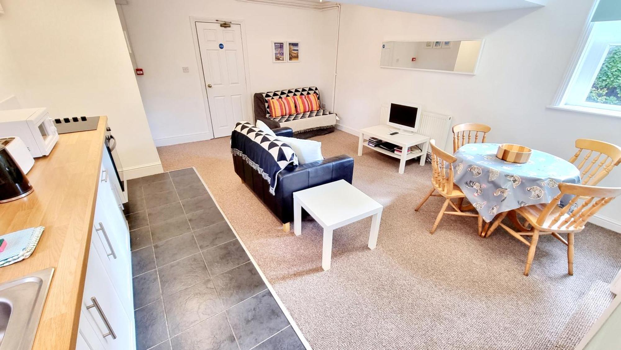Beachcomber Holiday Apartments スワネージ エクステリア 写真
