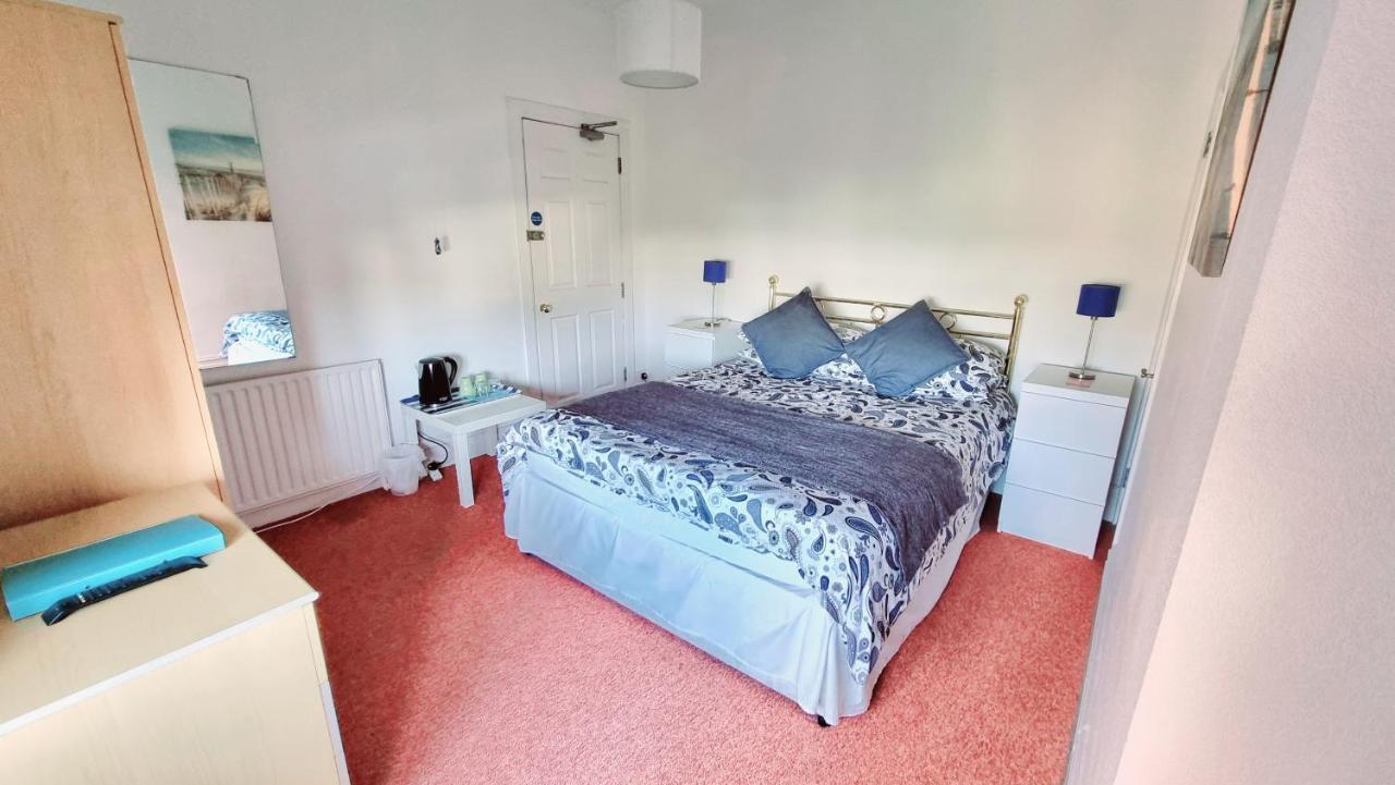 Beachcomber Holiday Apartments スワネージ エクステリア 写真