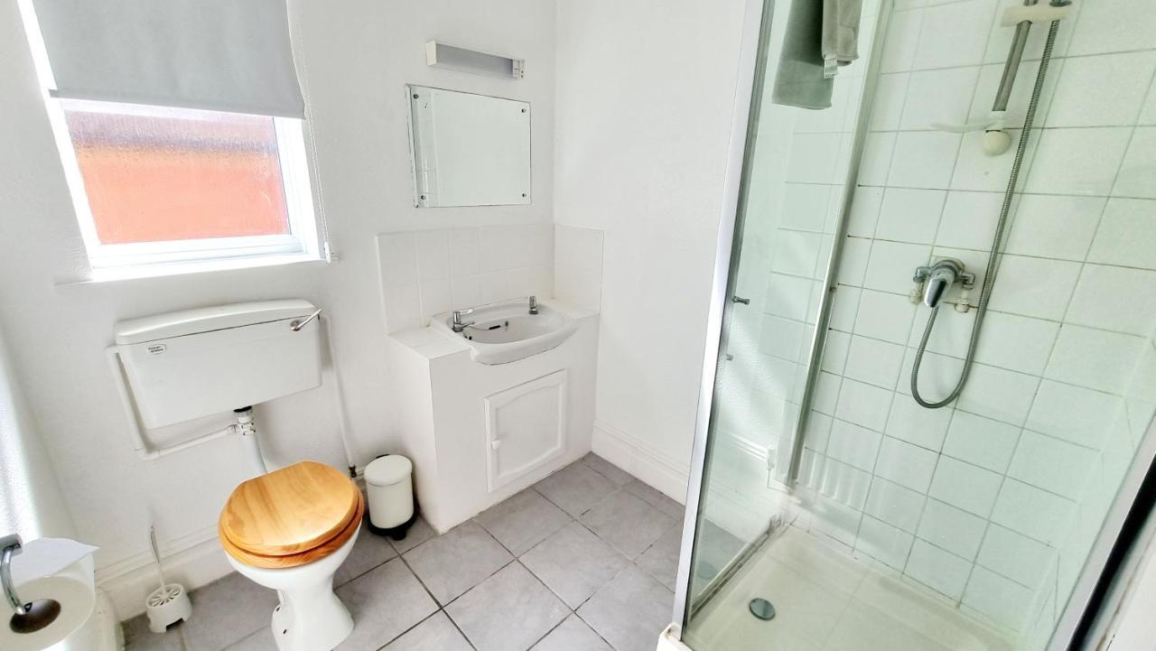 Beachcomber Holiday Apartments スワネージ エクステリア 写真