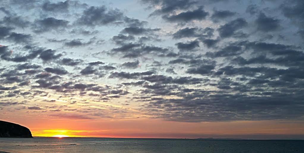 Beachcomber Holiday Apartments スワネージ エクステリア 写真